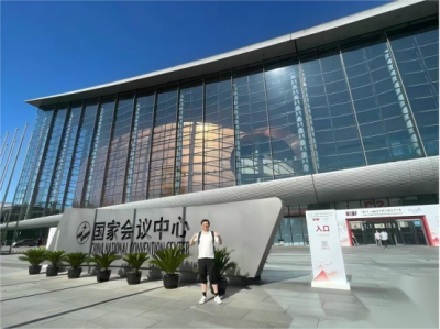 《变鸽记》：一场荒诞与哲思交织的心灵之旅